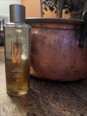 Truffle Therapy Cleansing Oil - you know you wanna glow! 😉